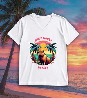 T-shirt blanc col V homme vue de face Visuel Capybara I - Natures Col V Hommes / Capybara I ~ Summers Vibes